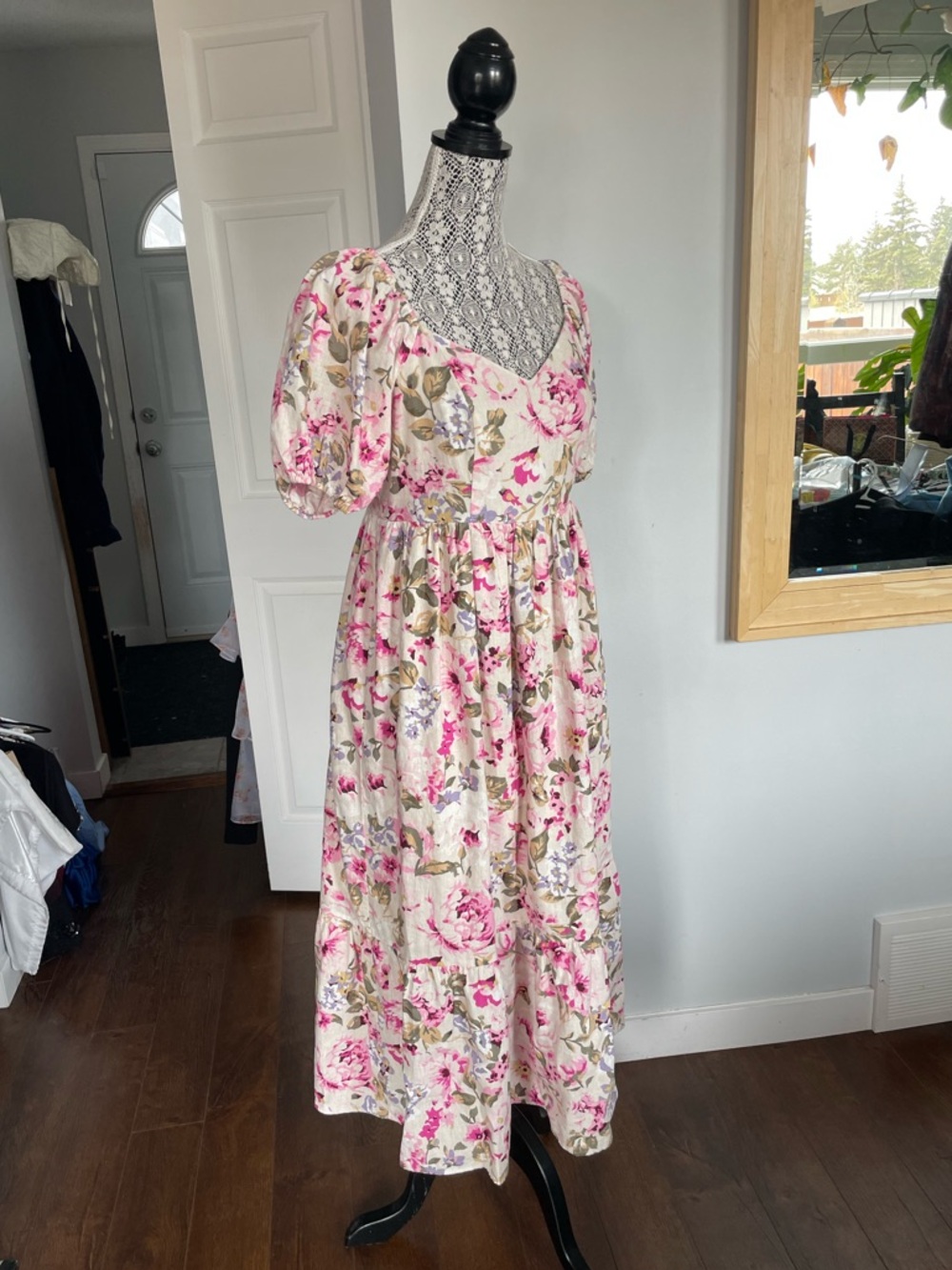 Cottagecore Cotton Linen Puff Sleeve Tiered Floral Sleeve Midi Dress. Small - Picture 5 of 7